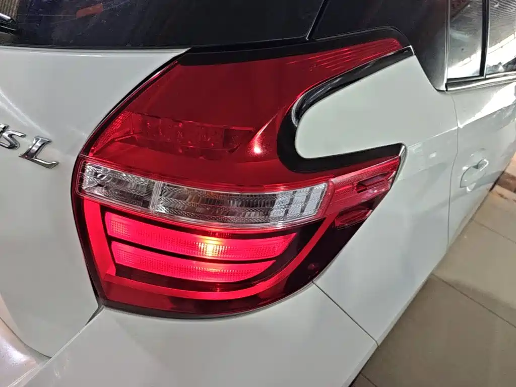 Toyota Yaris L — миниатюра 8