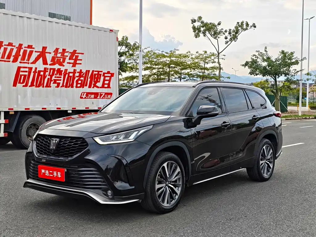 Toyota Crown Kluger