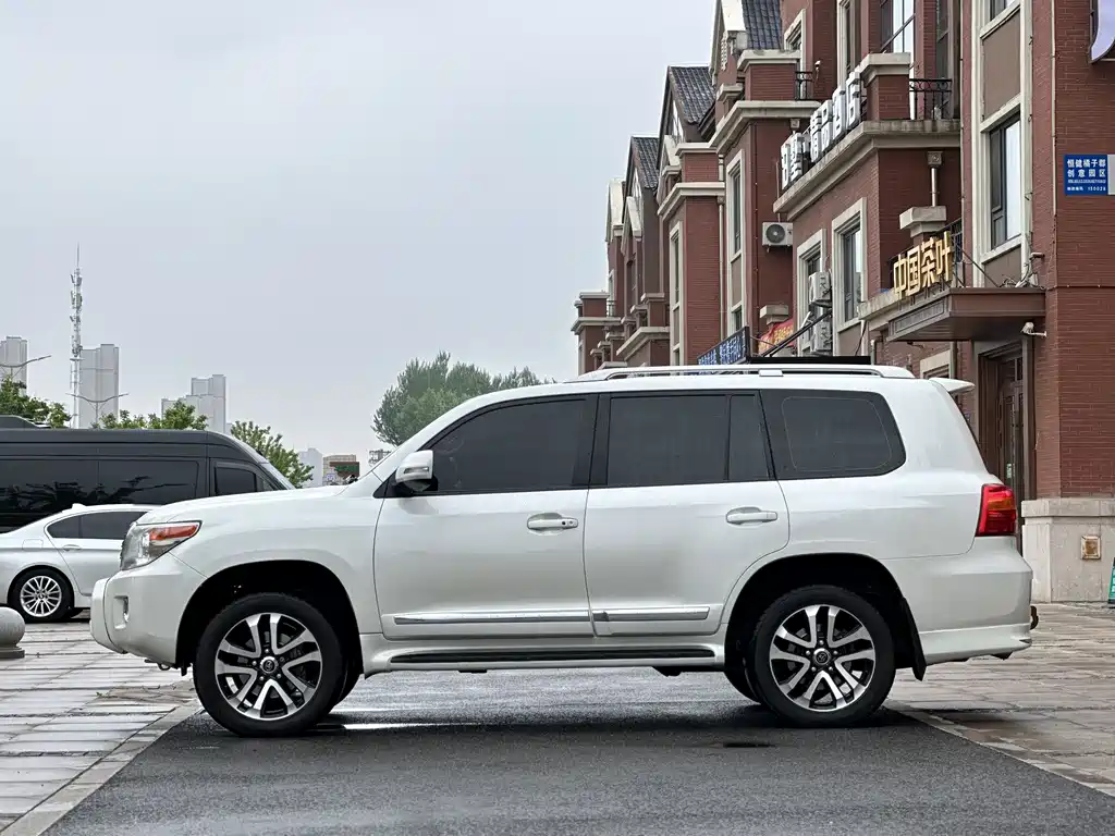 Toyota Land Cruiser 2015 4.0L V6