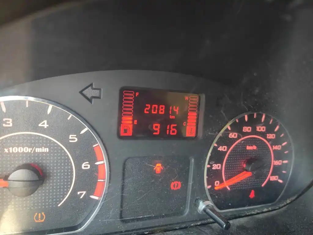 Wuling Hongguang V — миниатюра 8