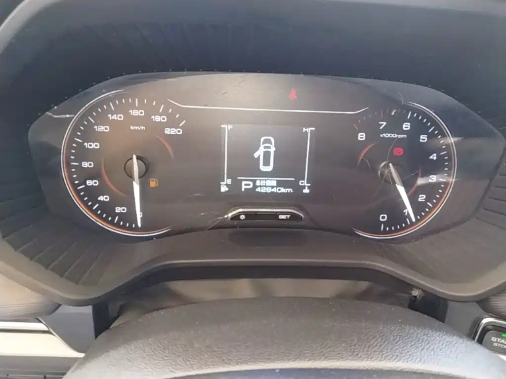 Wuling Jiachen — миниатюра 12