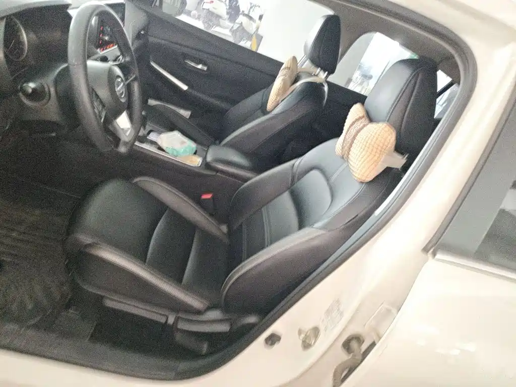 Nissan Sylphy — миниатюра 8