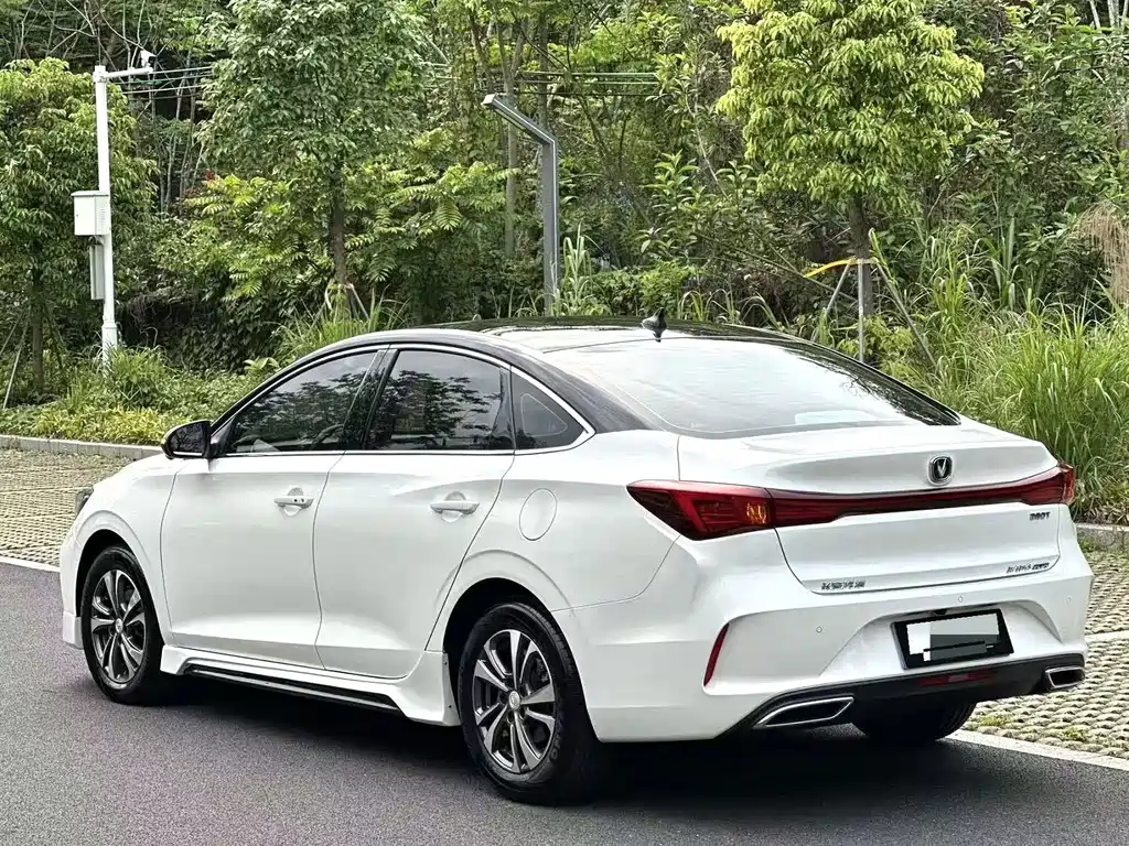 Changan Eado — миниатюра 7