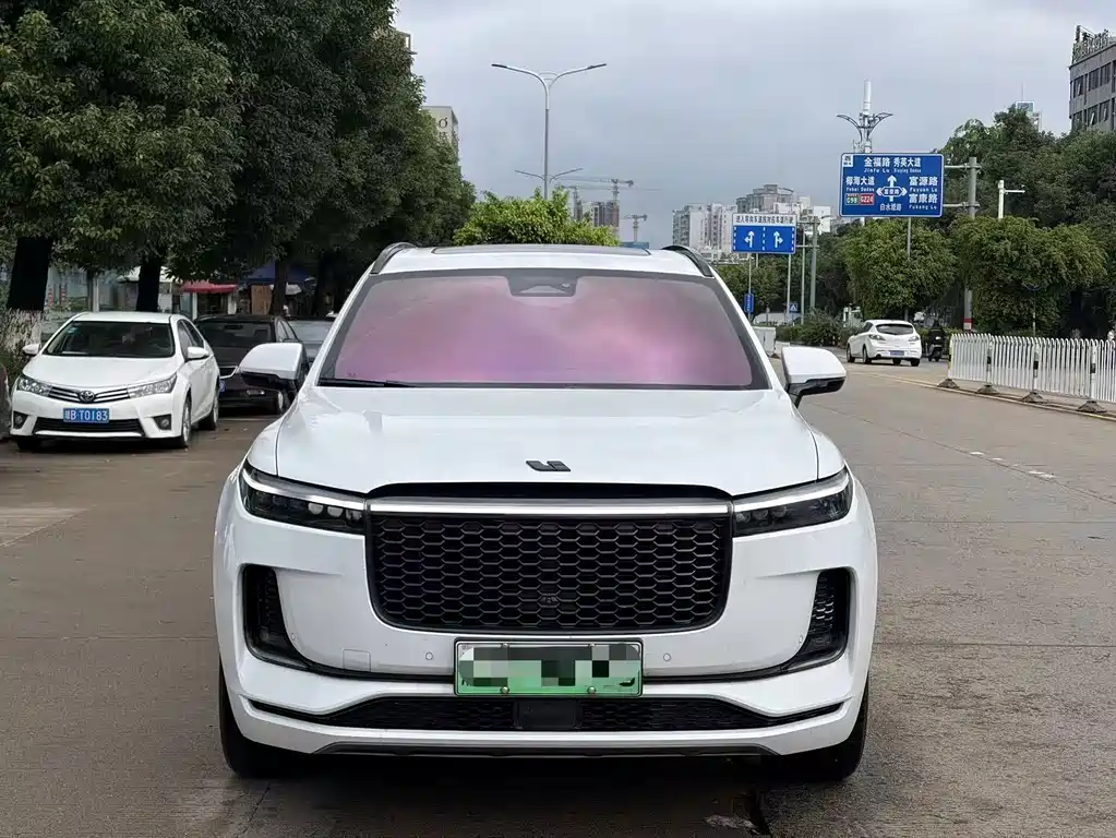 Li Auto Li ONE — миниатюра 2