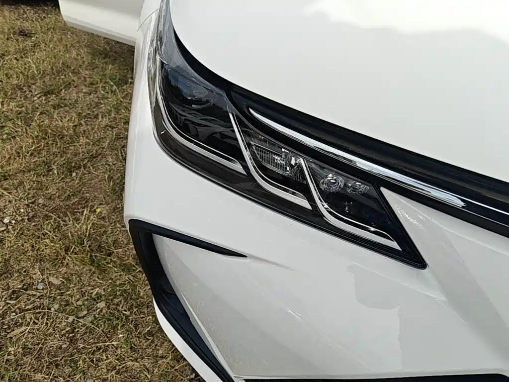 Toyota Corolla — миниатюра 11