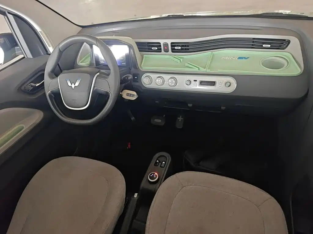 Wuling MINIEV — миниатюра 10