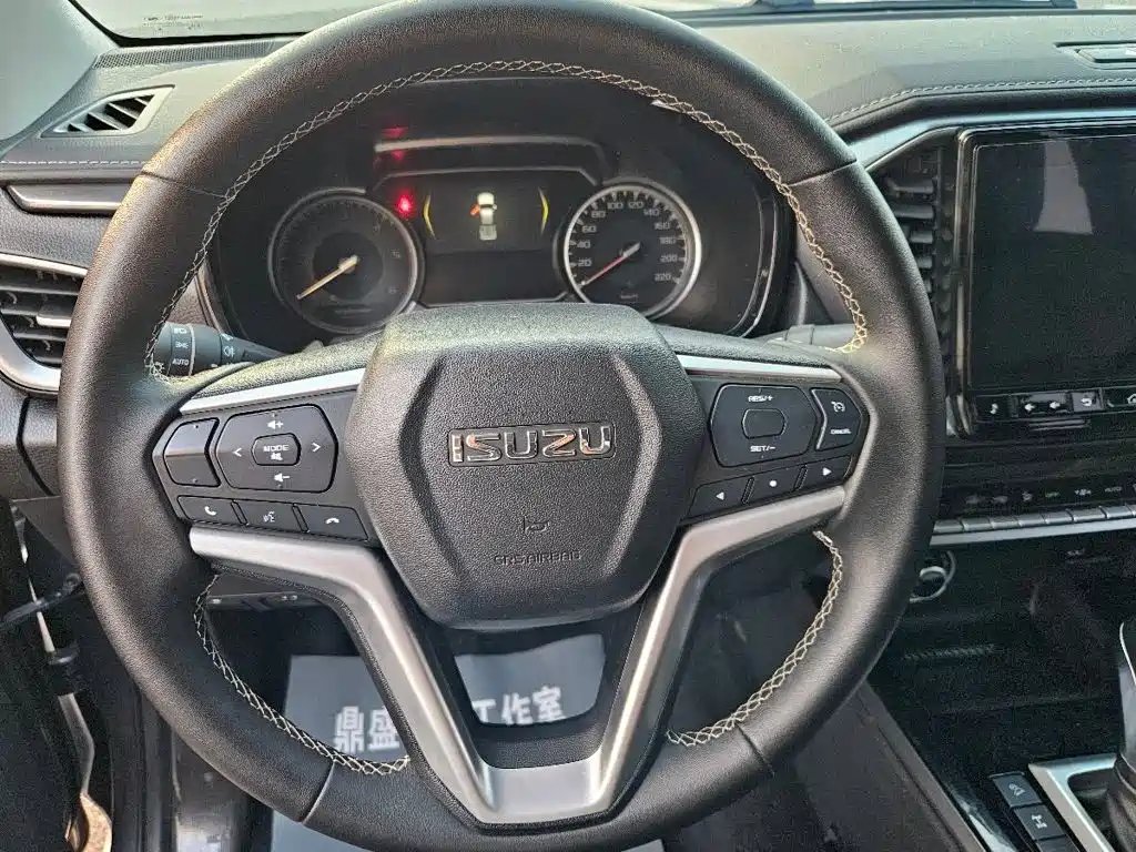 Isuzu D-MAX — миниатюра 4