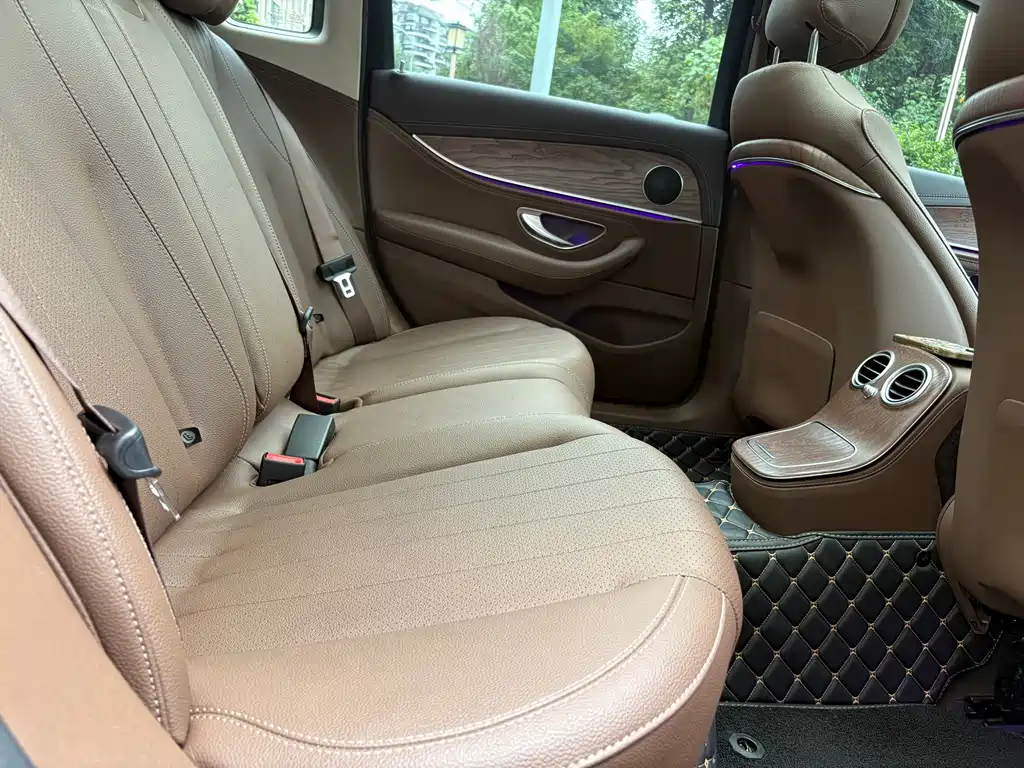 Mercedes-Benz E-Class E 2023 E 300 L Fashion