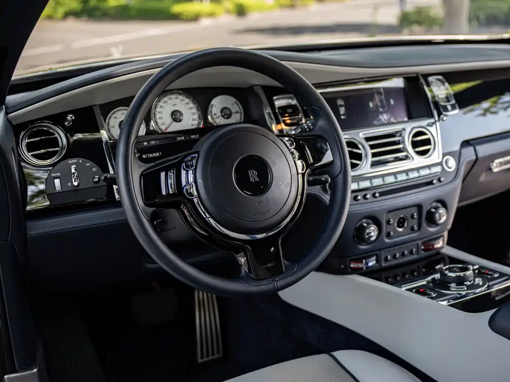 Rolls-Royce Wraith — миниатюра 10