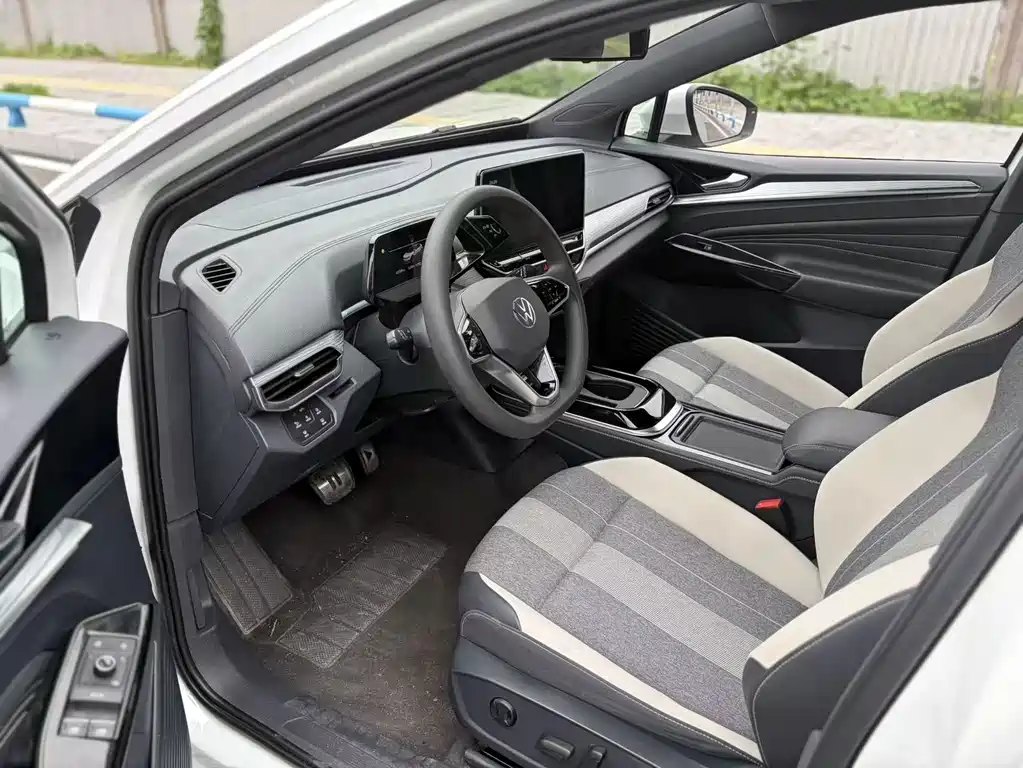 Volkswagen ID.4 Crozz — миниатюра 4