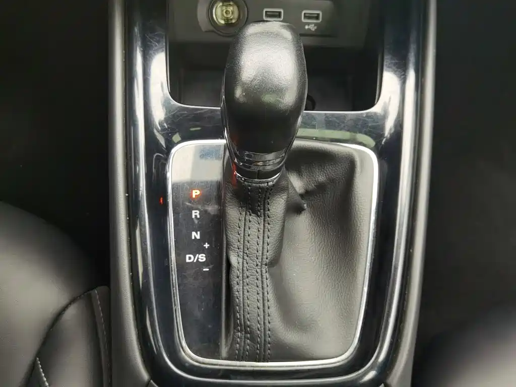 Roewe i5 — миниатюра 13