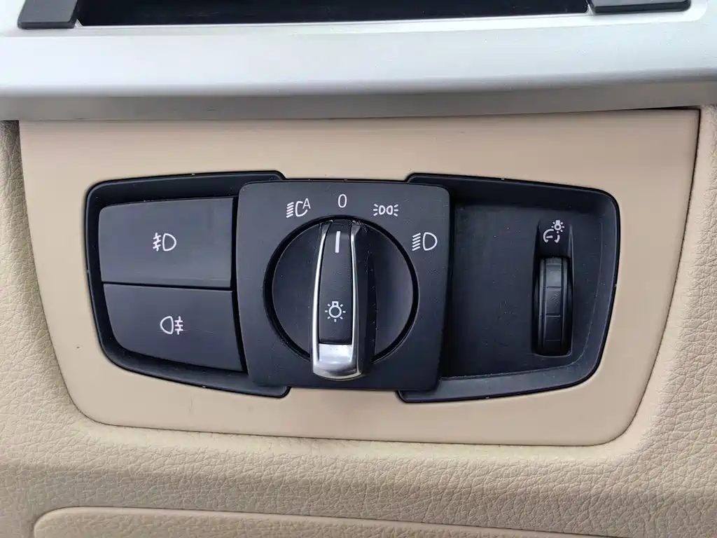 BMW 3 Series — миниатюра 21