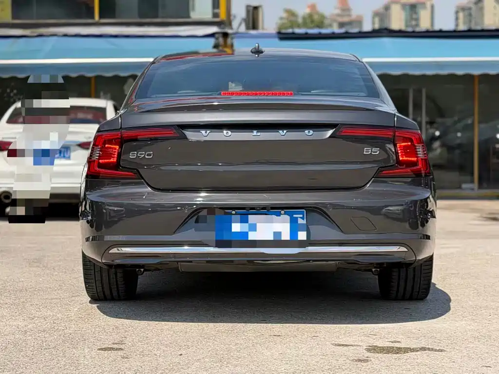 Volvo S90 2024 B5 Luxury