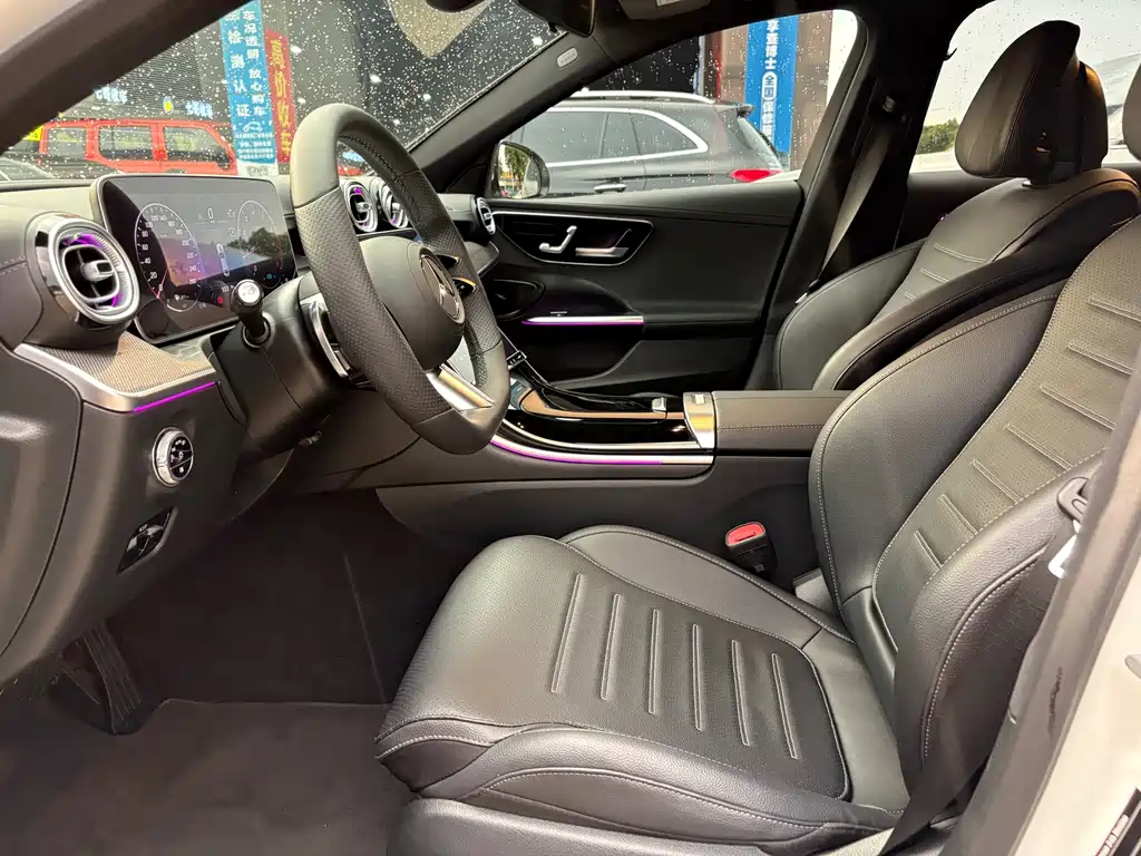 Mercedes-Benz C-Class — миниатюра 11