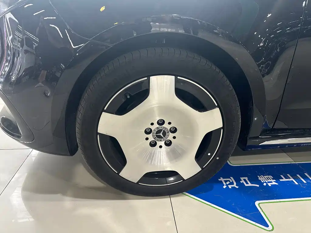 Mercedes-Benz V-Class V 2024 V 300 L Luxury