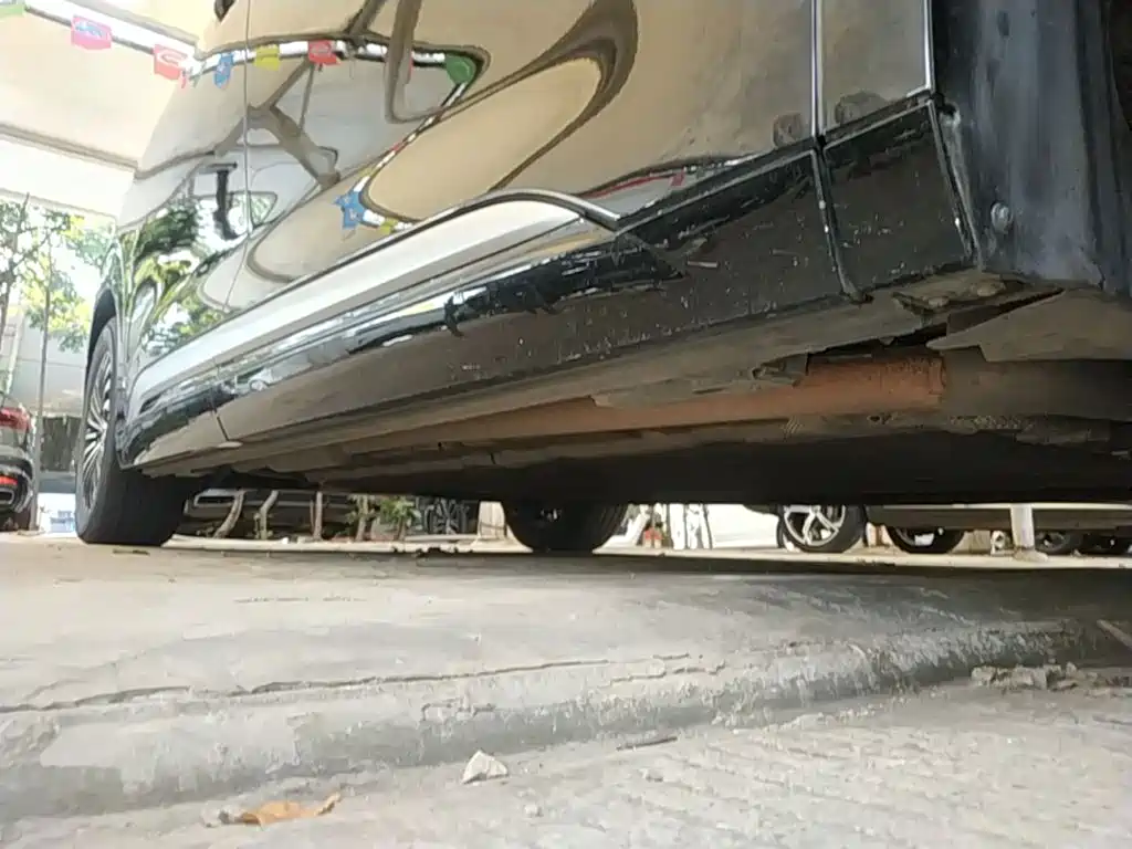 Tesla Model Y — миниатюра 22