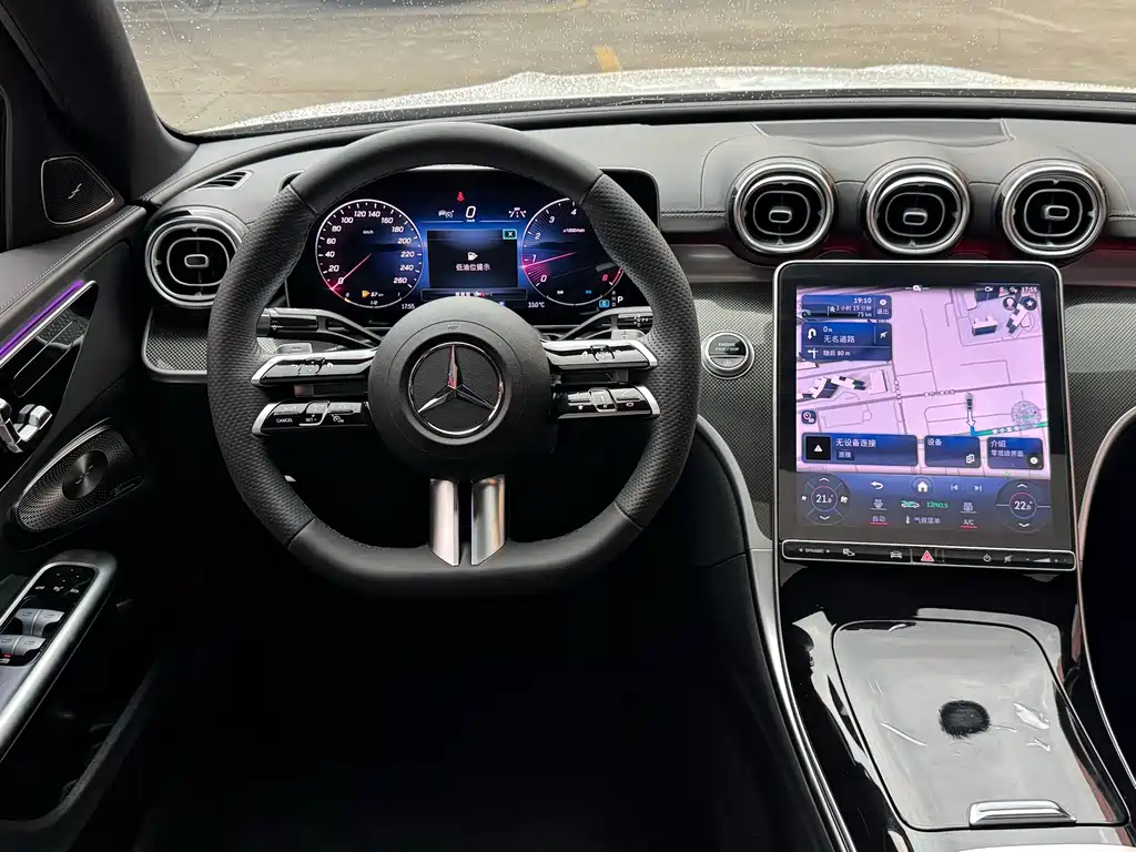 Mercedes-Benz C-Class — миниатюра 7