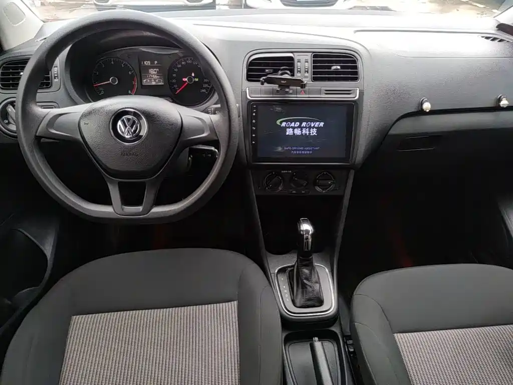 Volkswagen Polo — миниатюра 10