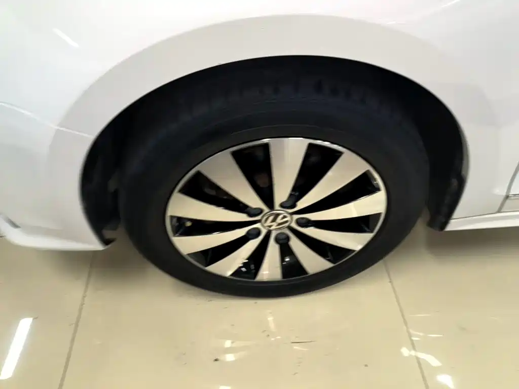 Volkswagen Sagitar — миниатюра 23