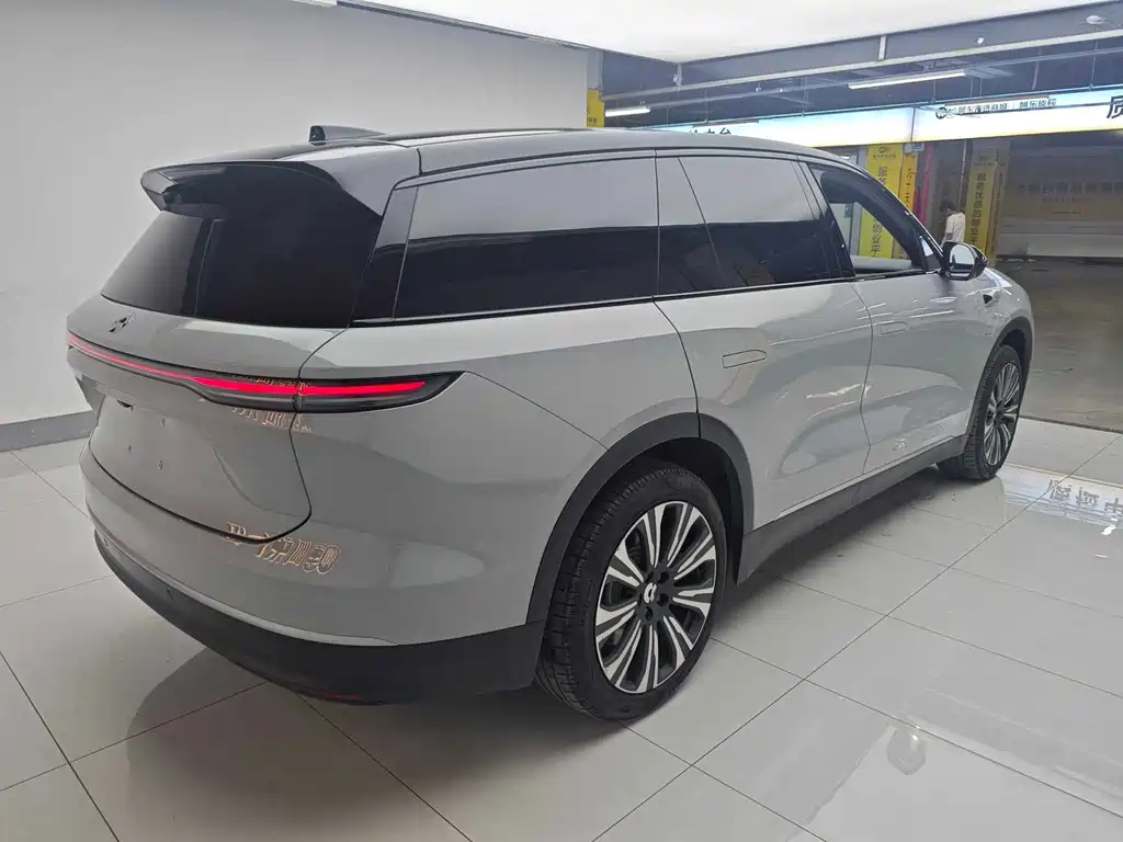 NIO ES8 2023 75kWh