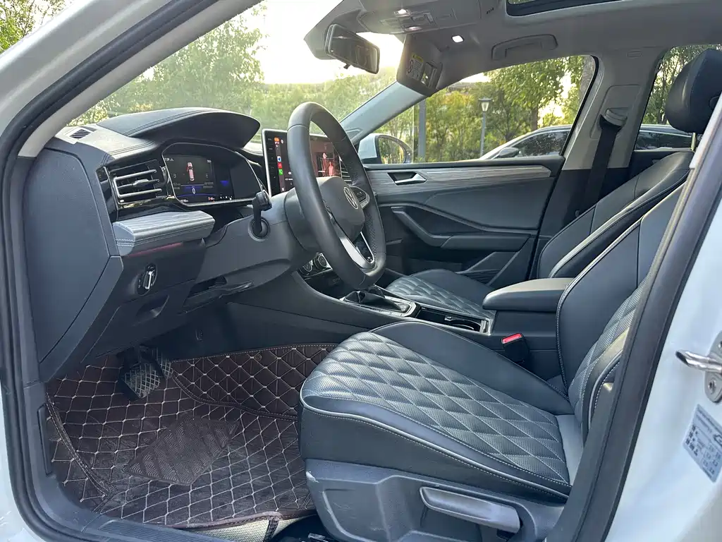 Volkswagen Sagitar — миниатюра 4
