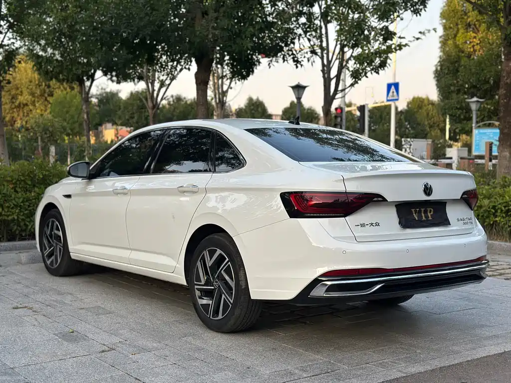 Volkswagen Sagitar — миниатюра 7
