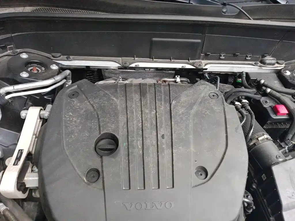Volvo XC90 — миниатюра 16