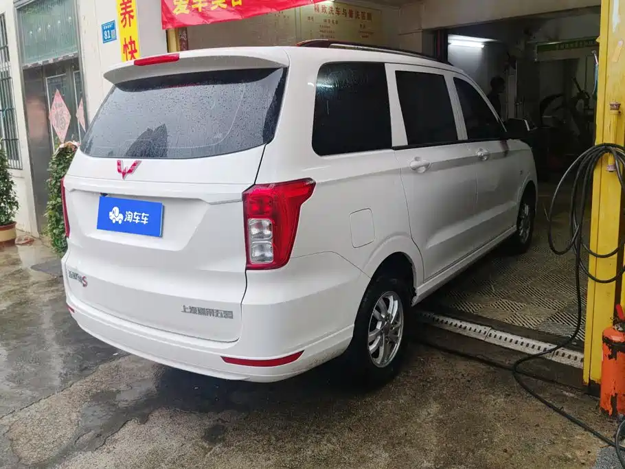 Wuling Hongguang — миниатюра 3