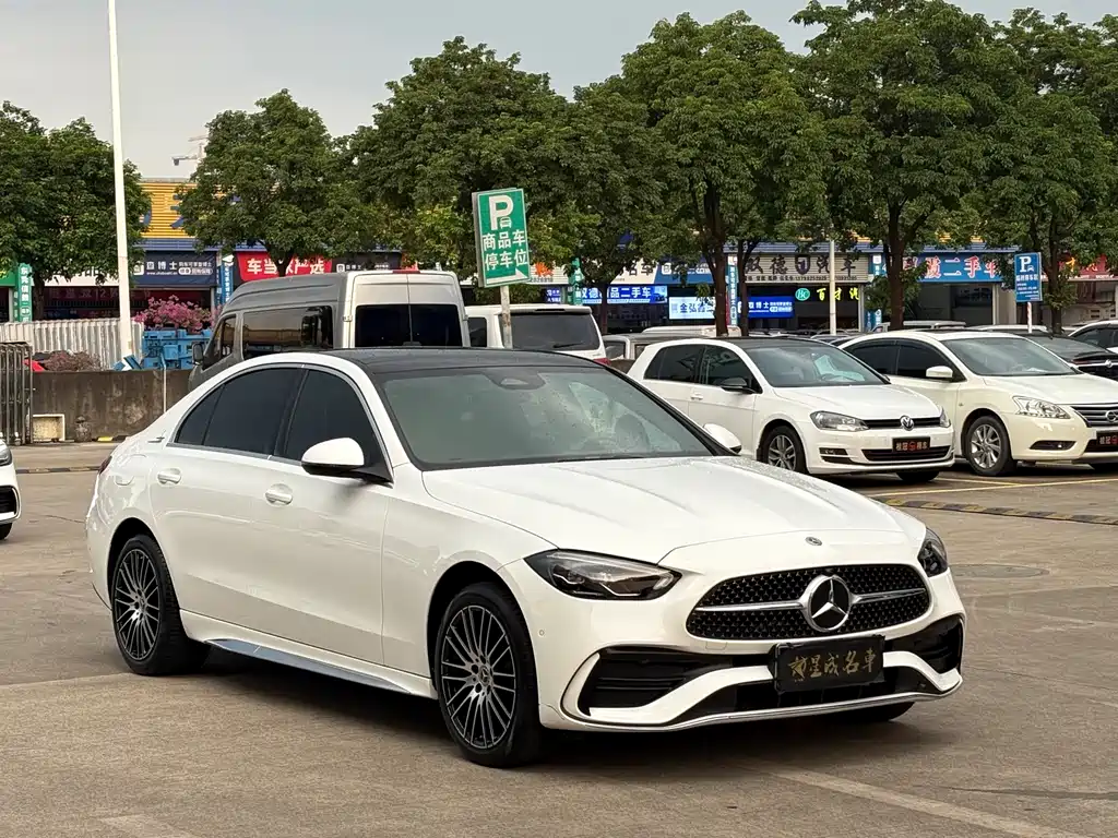 Mercedes-Benz C-Class — миниатюра 3