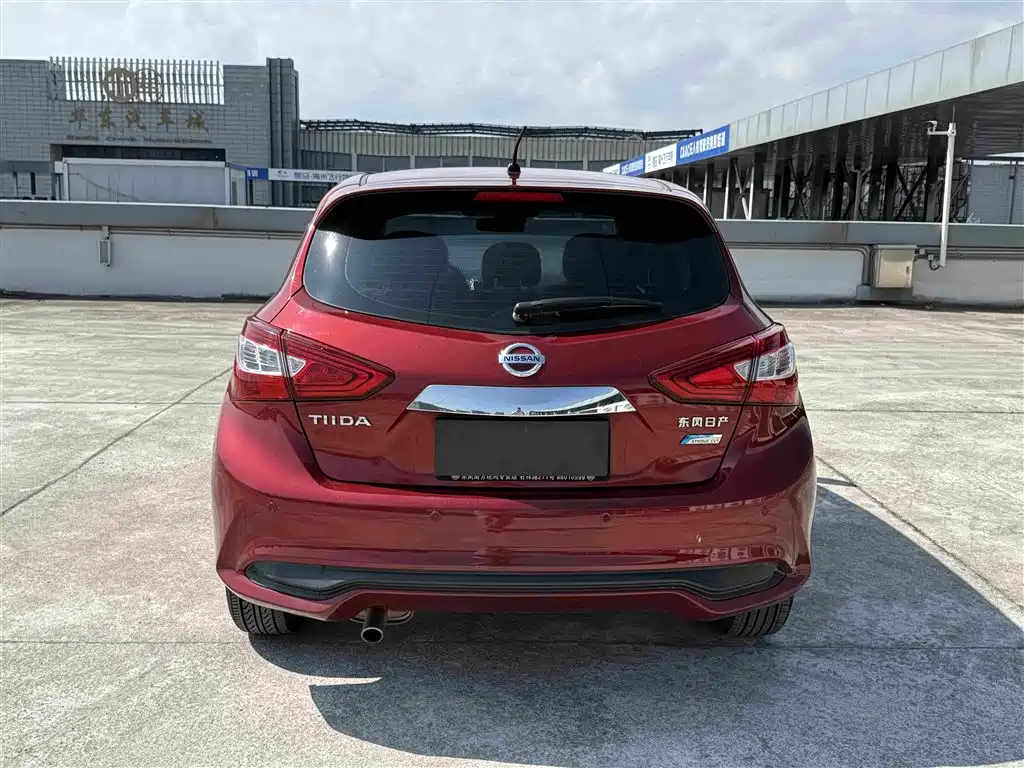 Nissan Tiida — миниатюра 4