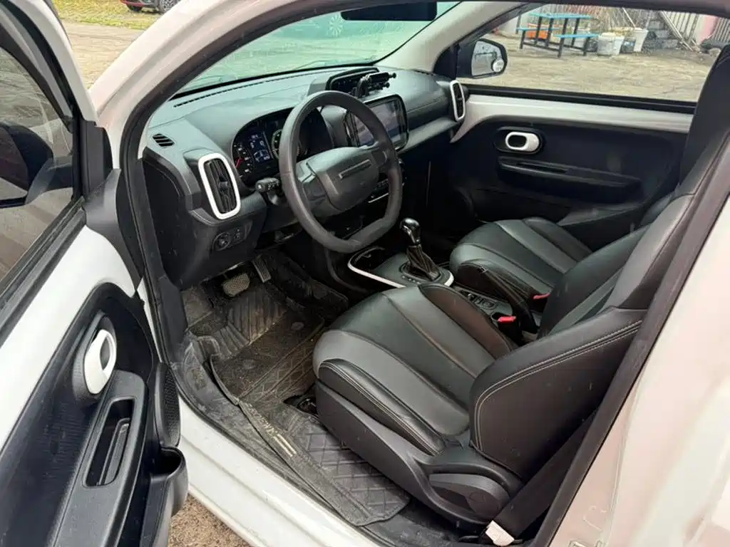 Roewe Clever — миниатюра 7