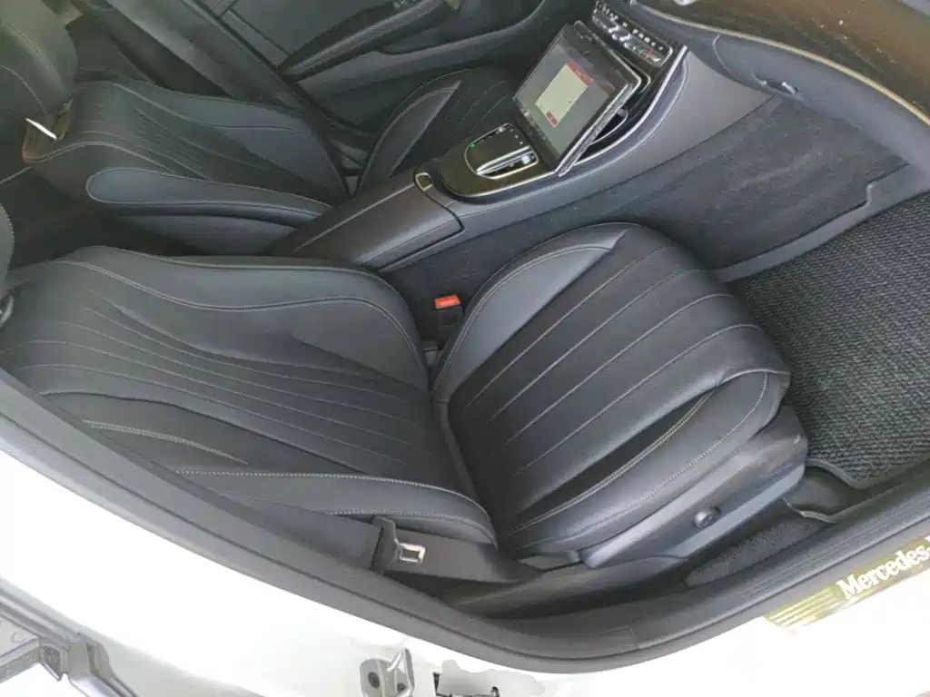 Mercedes-Benz E-Class (Import) — миниатюра 25