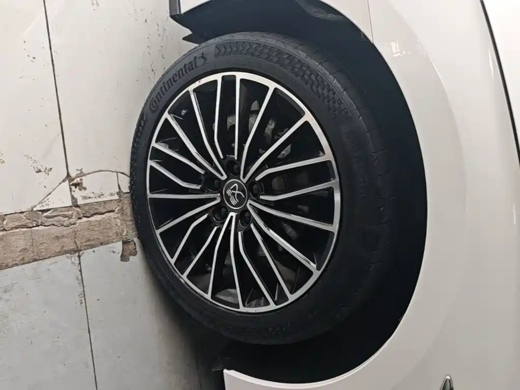 BYD Han — миниатюра 23