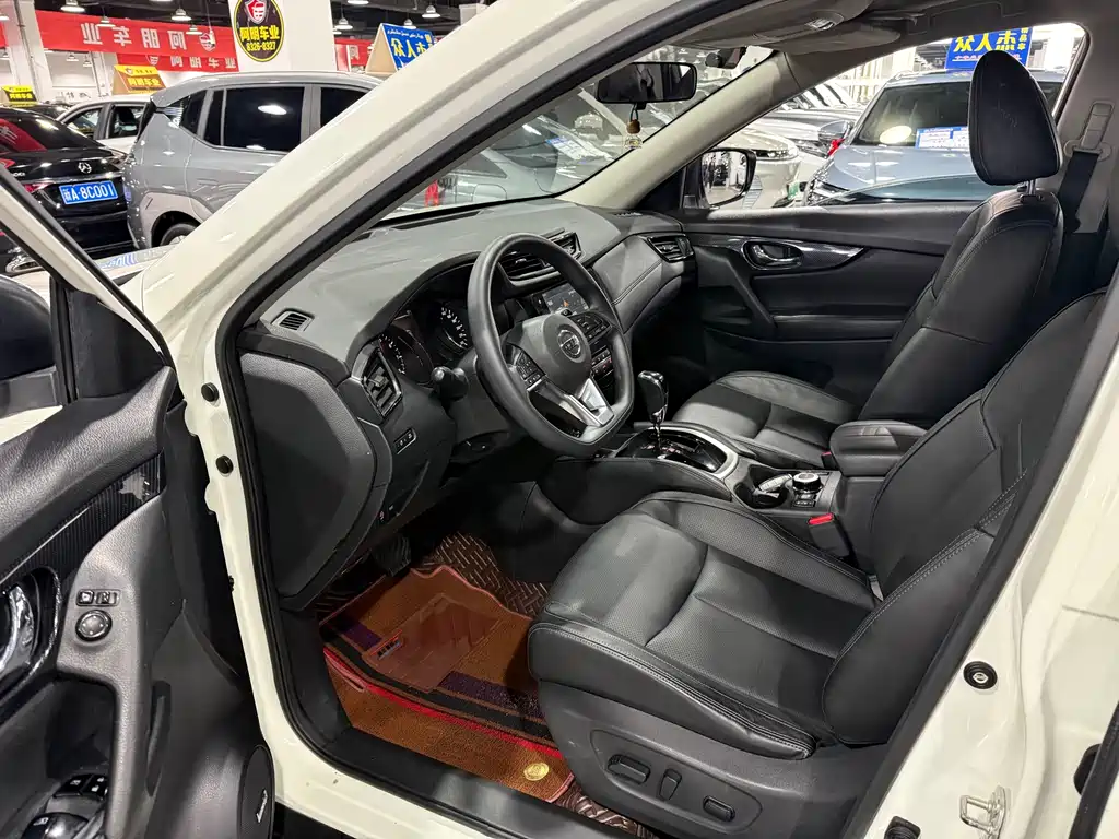 Nissan X-Trail — миниатюра 4