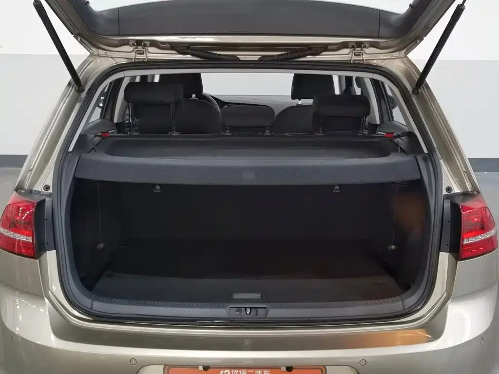 Volkswagen Golf — миниатюра 16
