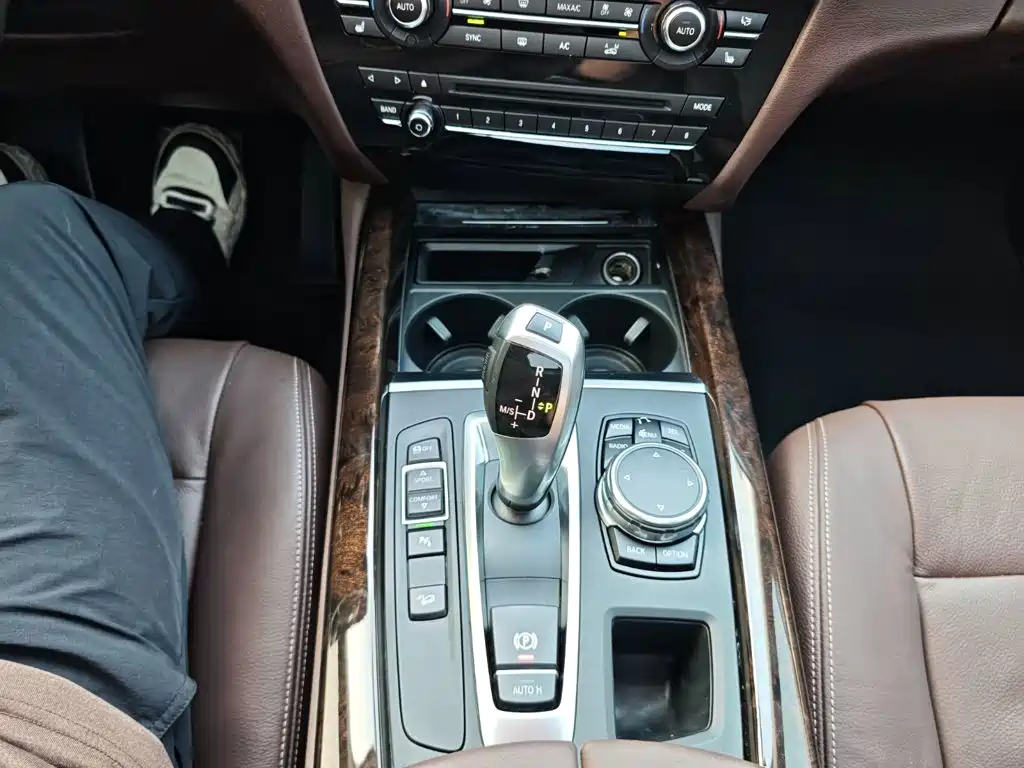 BMW X5 (Import) — миниатюра 16