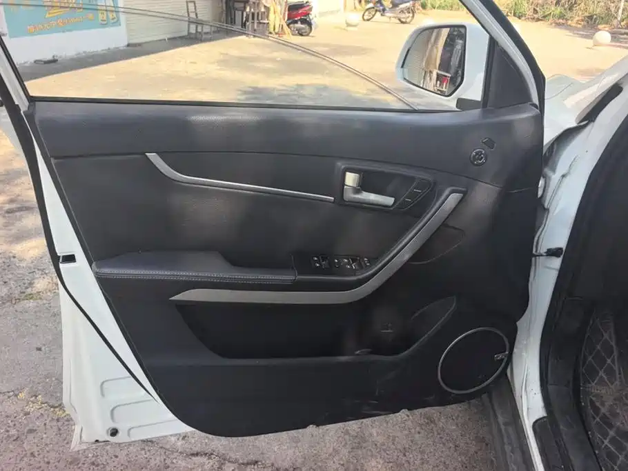 Landwind Landwind X5 — миниатюра 7