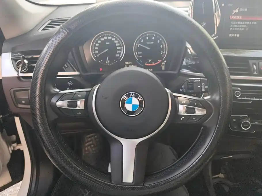 BMW X1 — миниатюра 15