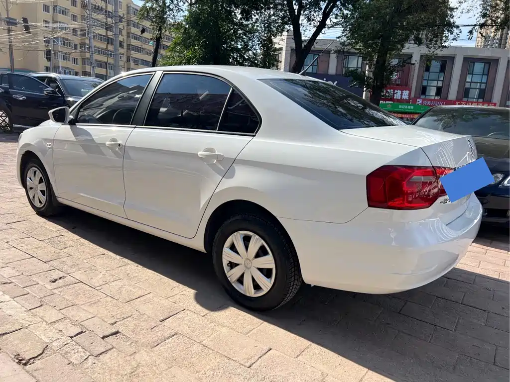 Volkswagen Jetta — миниатюра 5