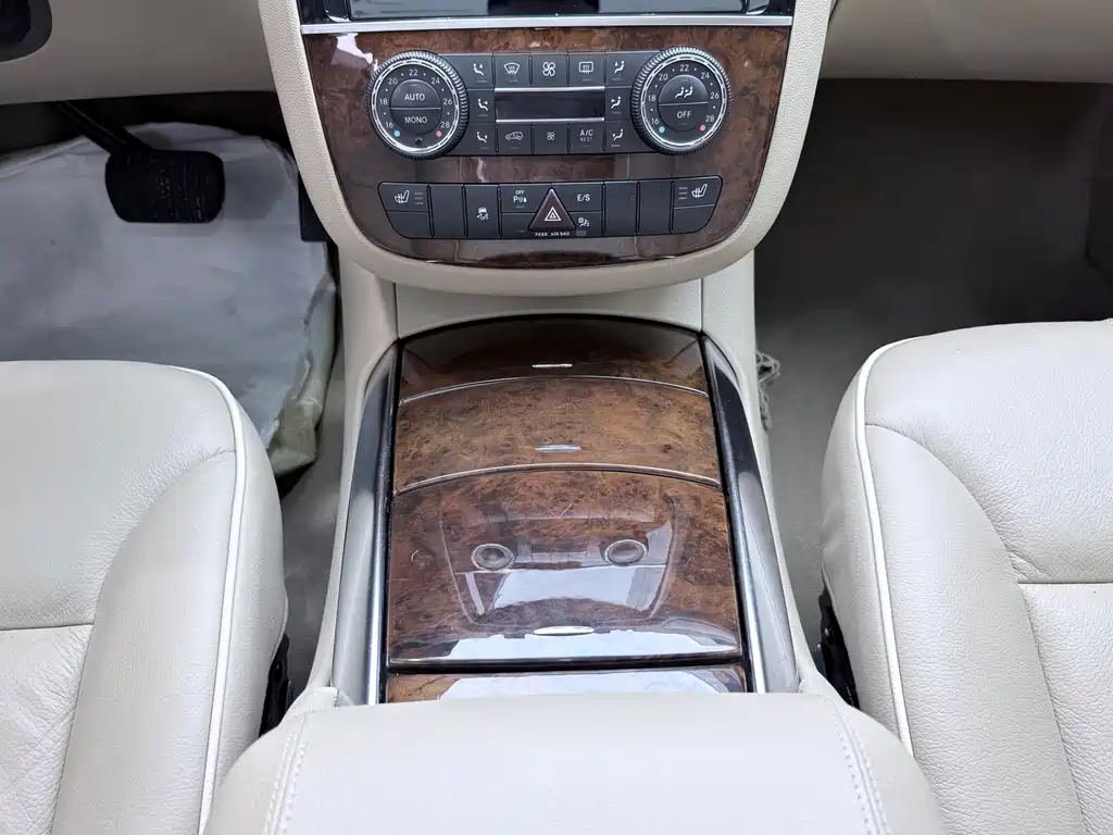 Mercedes-Benz R-Class — миниатюра 17