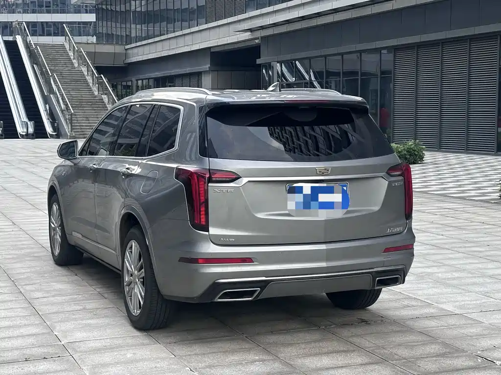 Cadillac XT6 2022 2.0T мест Luxury Standard