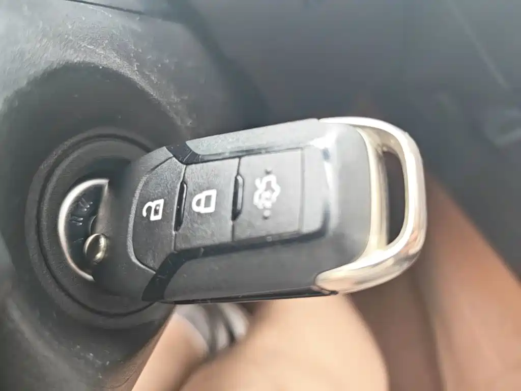 Ford Mondeo — миниатюра 9