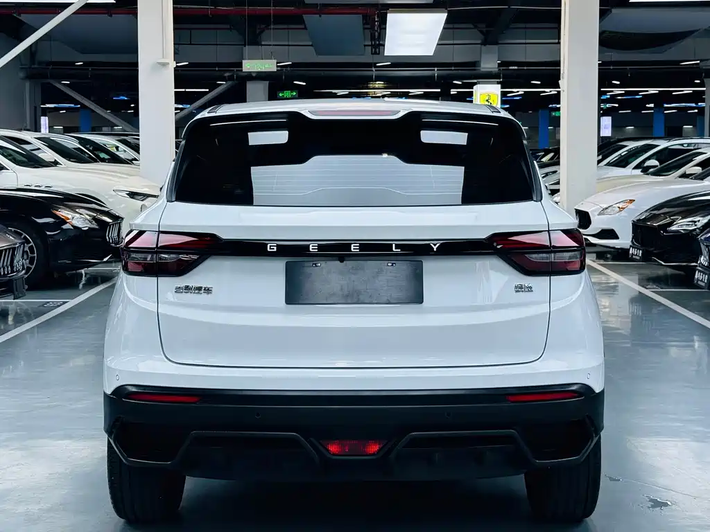 Geely Binyue — миниатюра 13
