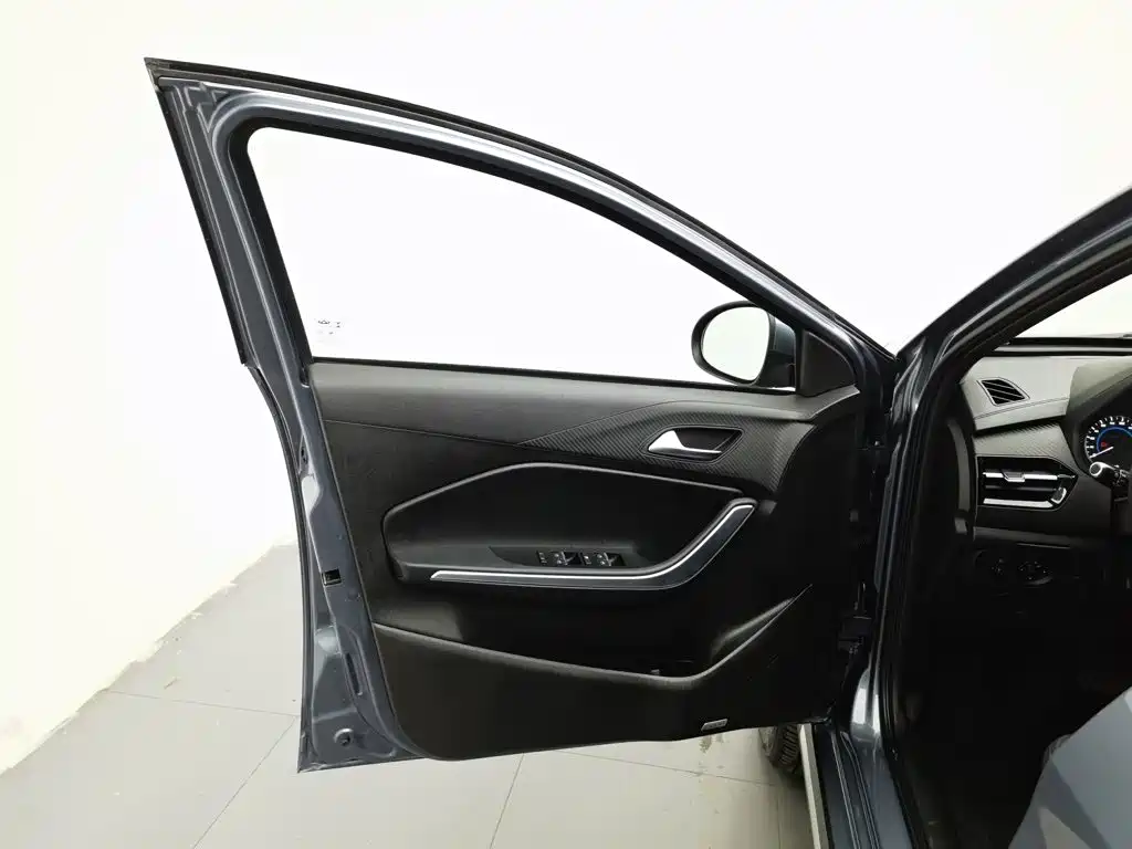 Chery Tiggo 3x — миниатюра 8