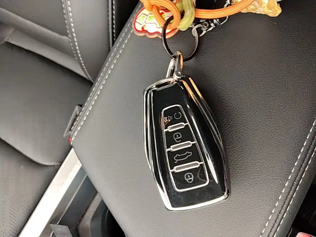 Geely Emgrand — миниатюра 9