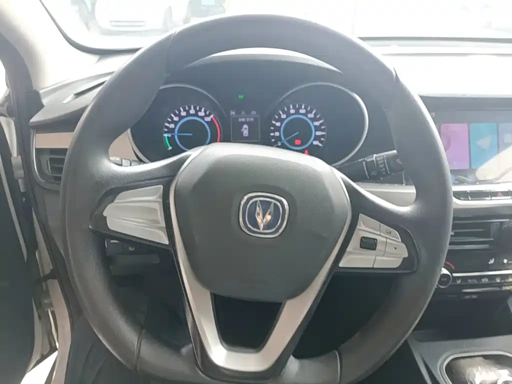 Changan Eado New Energy — миниатюра 11