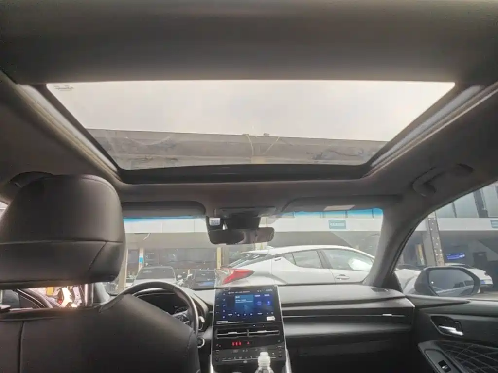 Toyota Avalon — миниатюра 18