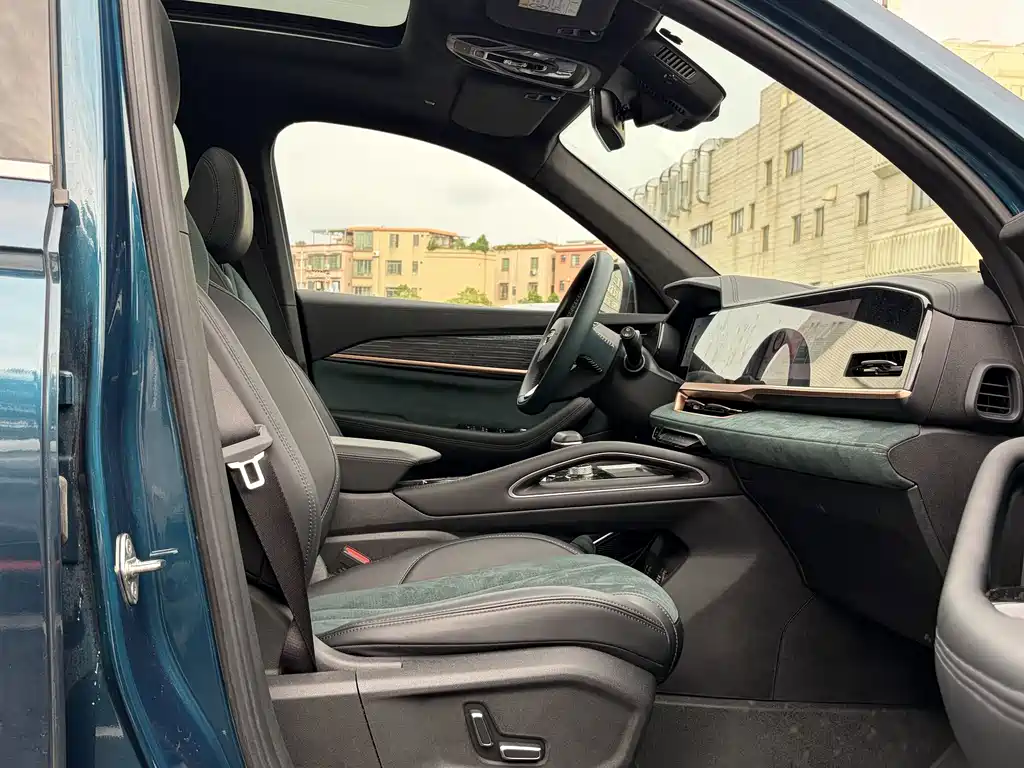Geely Xingyue L — миниатюра 17
