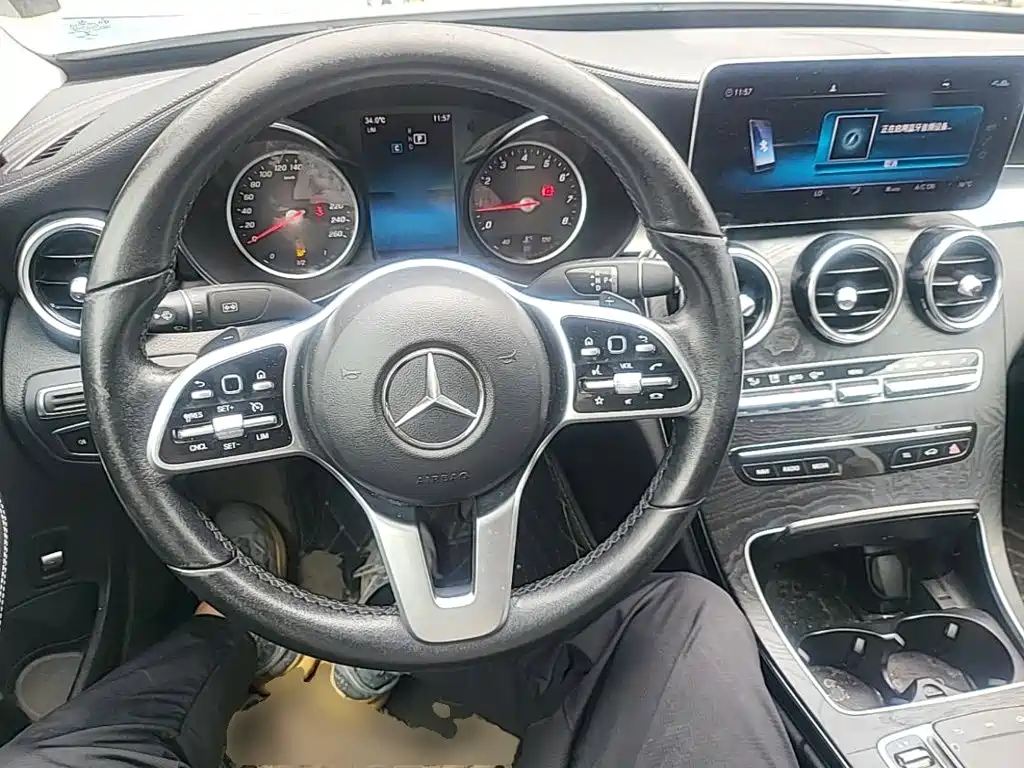 Mercedes-Benz C-Class — миниатюра 11