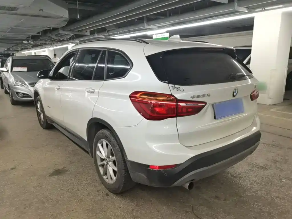 BMW X1 — миниатюра 5